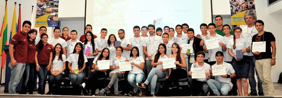 Se cumplió la Muestra Empresarial B-2016, organizada por la Opción en Emprendimiento, el programa Ingeniería Electrónica y Bienestar Universitario de Unibagué.