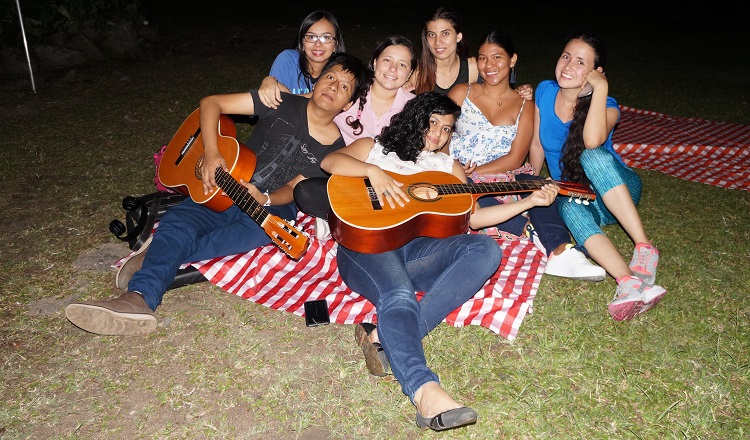 Encuentro con estudiantes indígenas